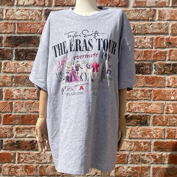 Gildan Tops - Taylor Swift The Eras Tour plus size grey t shirt / 2X / Excellent condition